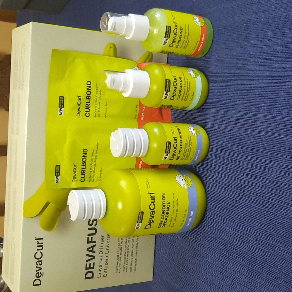 DevaCurl Devafuser and products.